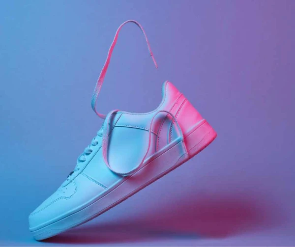 Descopera trendurile de incaltaminte primavara vara 2026 si afla ce pantofi se poarta anul acesta. Vezi cum alegi modele moderne si cum poti economisi cu cashback la Gryxx.